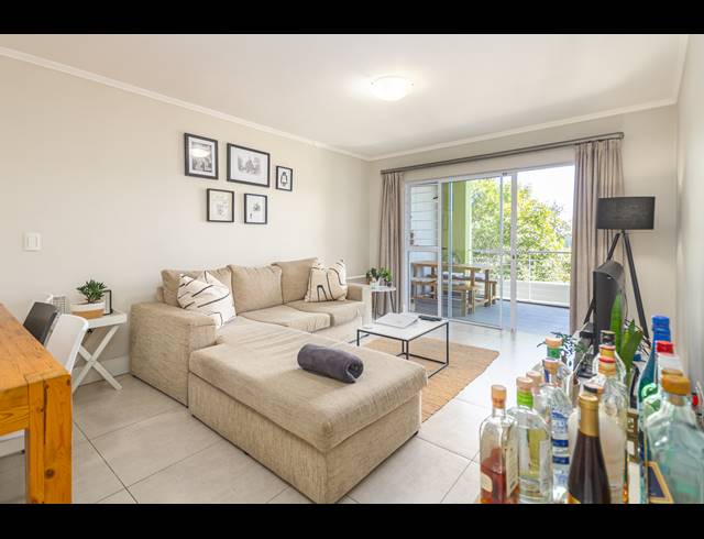 2 BEDROOM APARTMENT TO LET IN CENTURY CITY